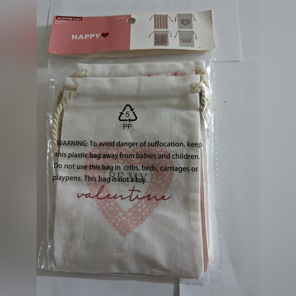 Valentine canvas string treat bags 4pk